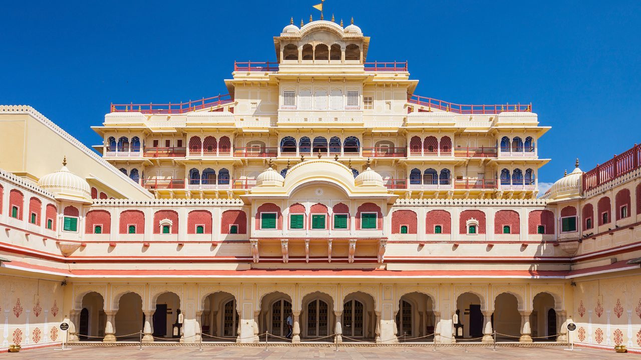 Rajasthan heritage tour — City Palace Jaipur royal architecture