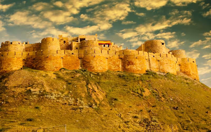 Jaisalmer — the Golden Fort rising over the Thar desert
